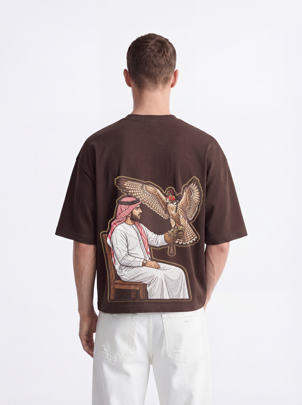 OVERSIZED TEE - Falcon day out brown