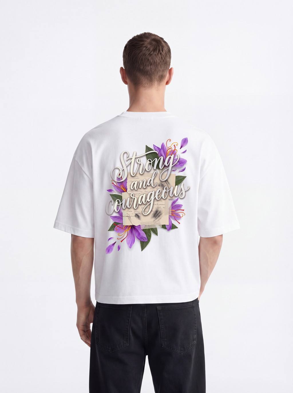 OVERSIZED TEE - Strong and courageous