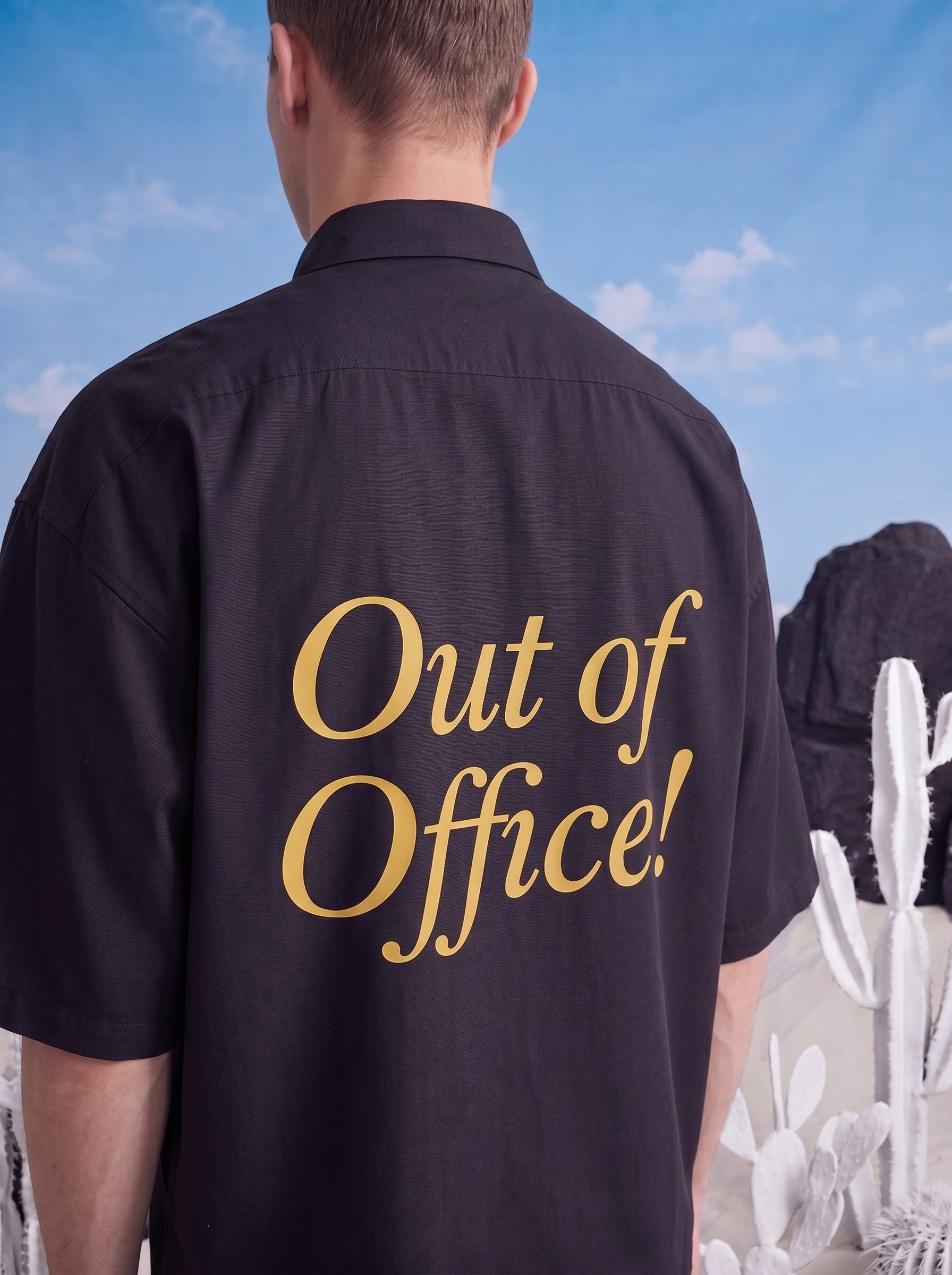 HALF SLEEVE SHIRT - Out of office