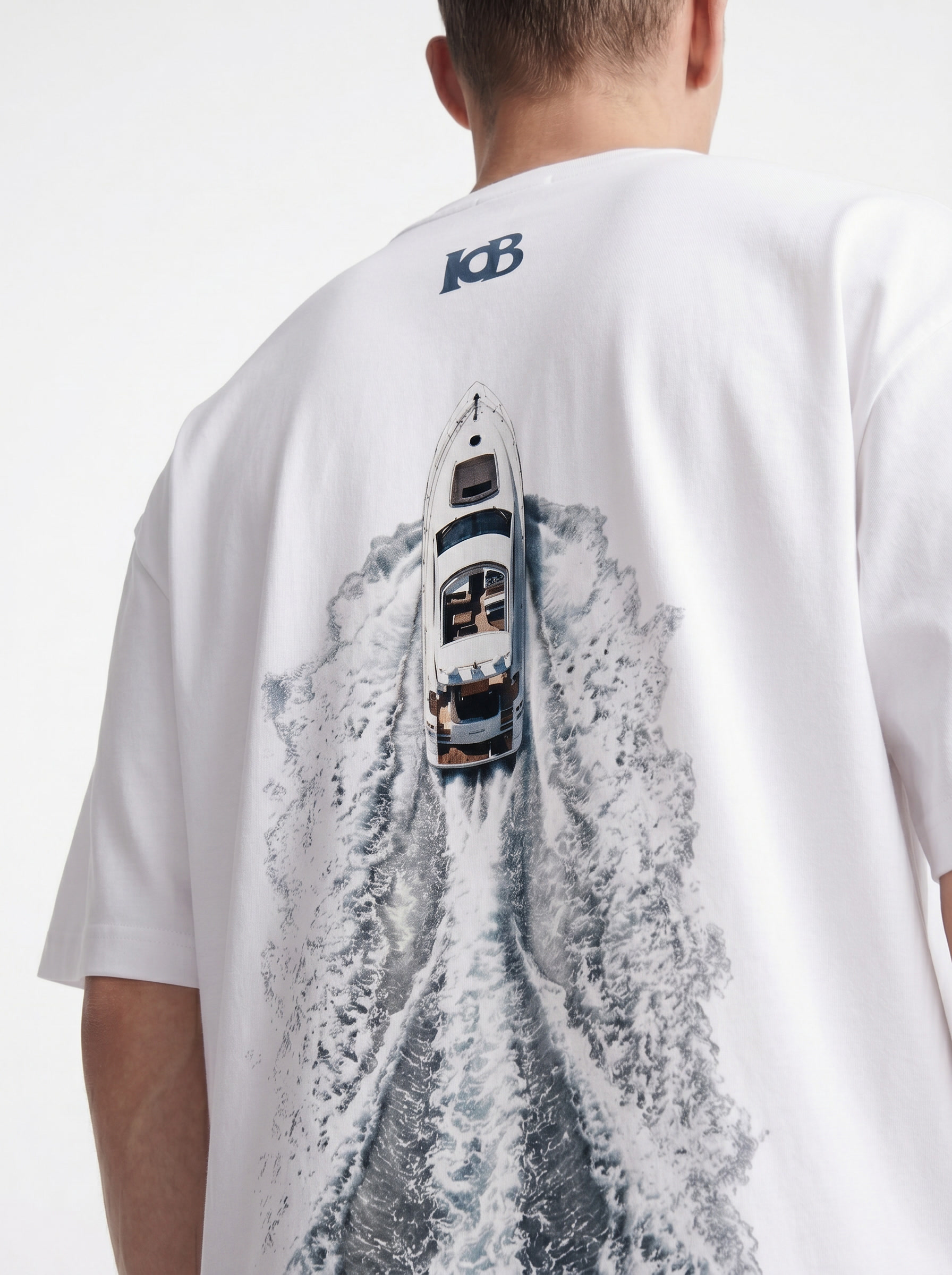OVERSIZED TEE - Speed boat racing